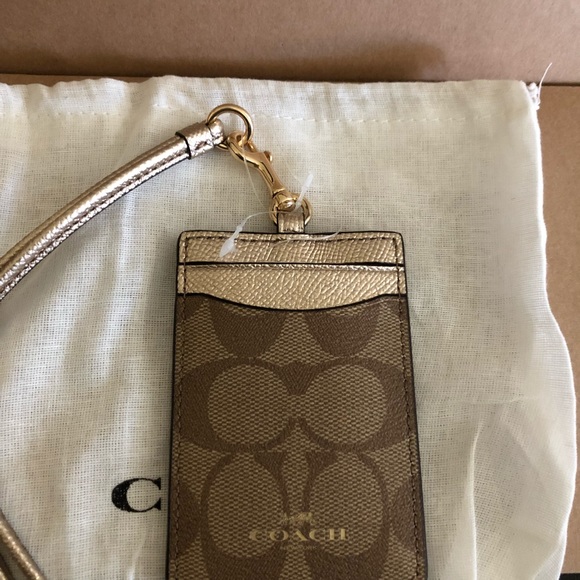 Authentic Coach Platinum/Khaki Lanyard NWT - Picture 3 of 5